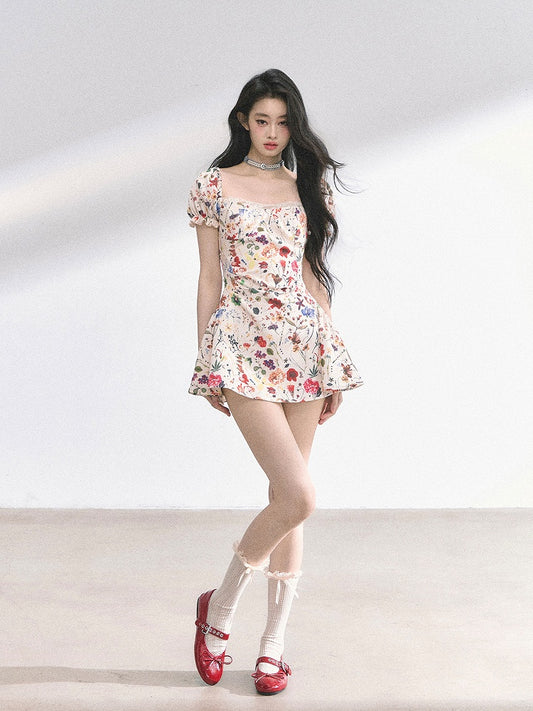 Allover Floral Print Square Neckline and Short Puff Sleeves Apricot Holiday Mini Dress