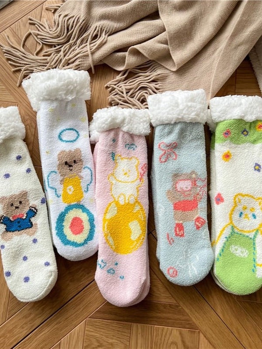 7 Options Cartoon Bear Winter Socks