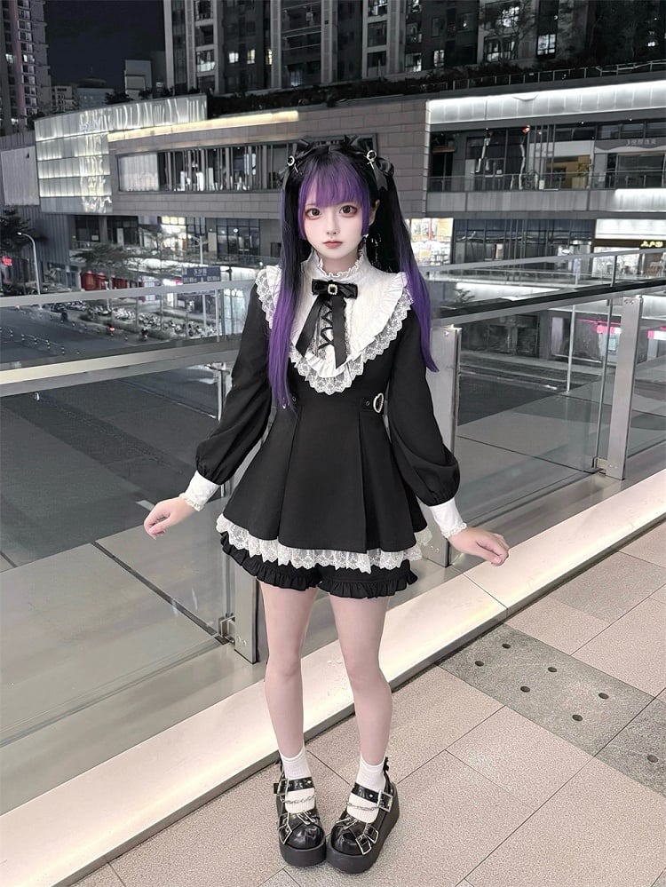 Jirai Kei Black & White Two-Piece Set | Lace Trim Top with Heart Buckles Waist & Matching Shorts