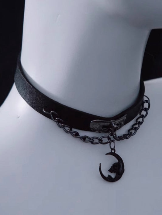 Gothic Black Moon Pendant PU Choker with Chains