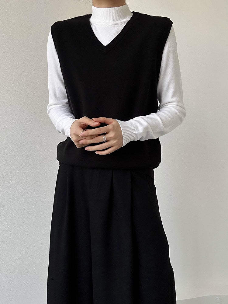 Ouji Lolita White Unisex Slim Fit Long-Sleeve Sweater with Turtle Neck