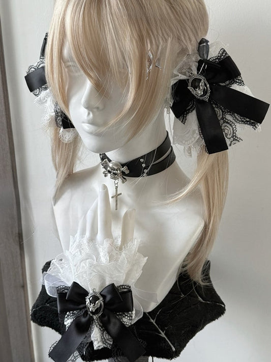 Jirai Kei Black Bowknot Bat Accent White Lace Hairclips