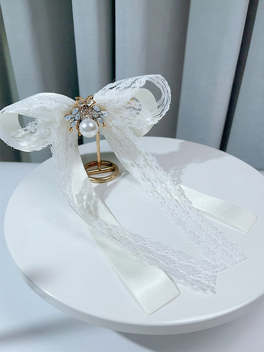 White Rhinestone And Beaded Decorated Bee Design Bowknot Brooch