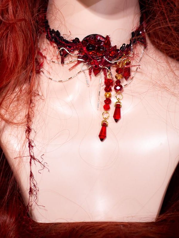 Red Gothic Lolita Rhinestone Pendant Spider Design Choker