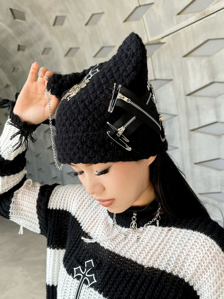 Black Y2K Punk Cross Knit Hat with Chain
