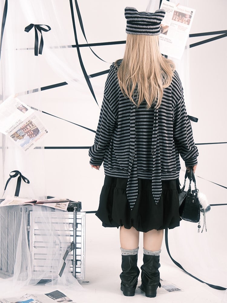 Plus Size Black Knee-Length Bubble Skirt with Hooked Pockets & Elastic Waist