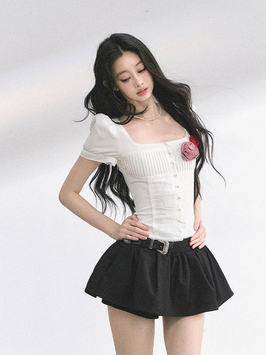 White Square Neckline and Short Puff Sleeves Floral Decorated T-shirt