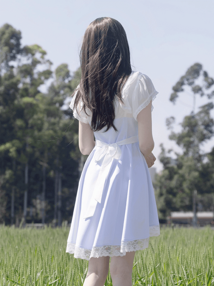 Jirai Kei Light Blue High Waist Lace Trim Dress with Chains Decorated Bowtie