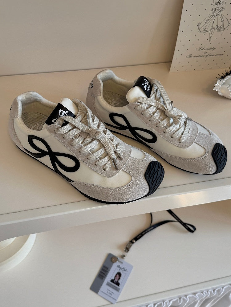White Bowknot Design Front Lace-up Ties Sneakers