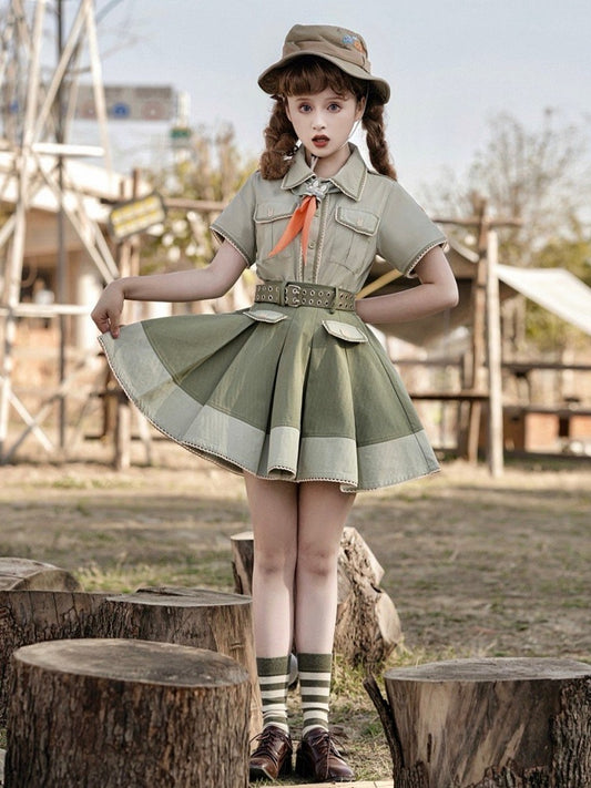 Green Ouji Box-Pleated Skirt with Waist Belt & Detachable Plush Bunny Tail – Sizes XS to 3XL