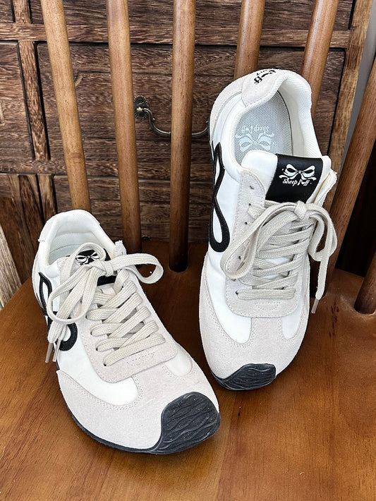 White Bowknot Design Front Lace-up Ties Sneakers