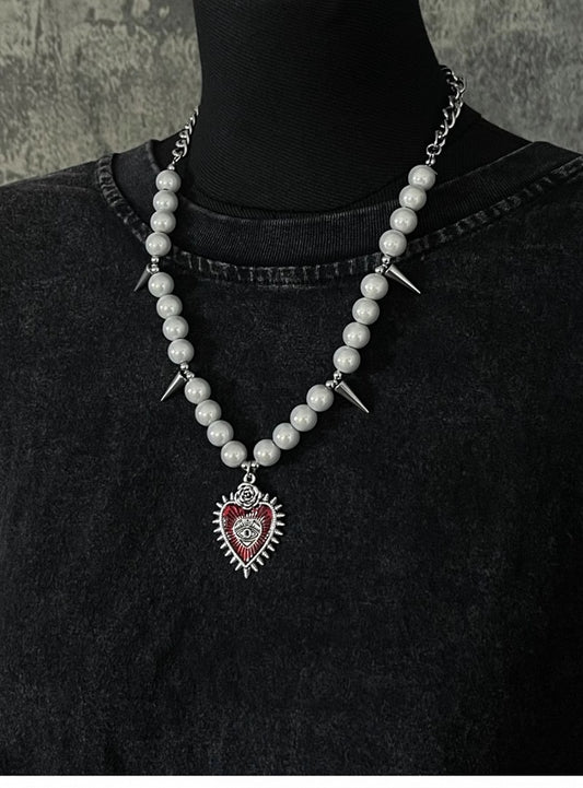 Red Heart-shaped Pendant Studded Beaded Necklace
