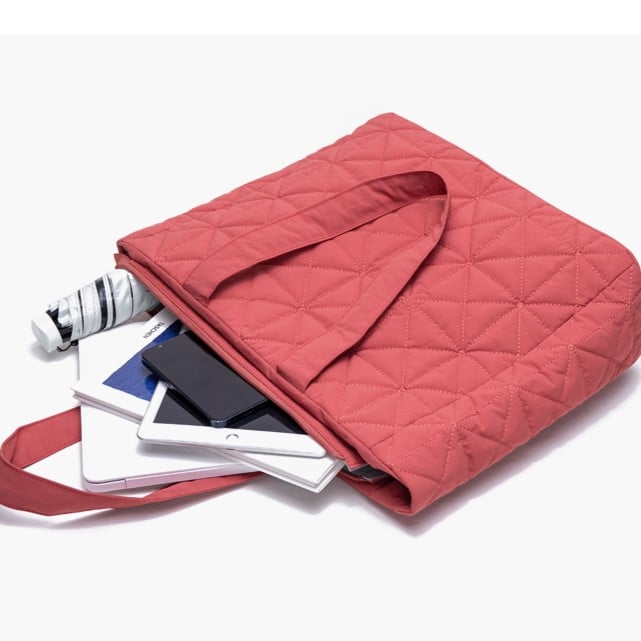 Chic Red Quilted Tote Bag - Lightweight & Large Capacity