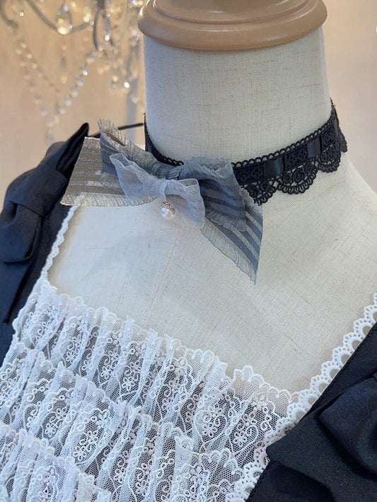Gothic Gray Bowknot Choker