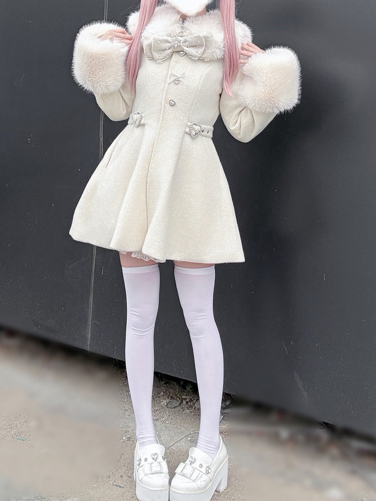 Jirai Kei Black/Beige Waisted Coat with Detachable Faux Fur Collar and Cuffs