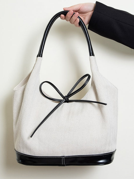 Chic Minimalist Large Capacity White Canvas Tote Bag