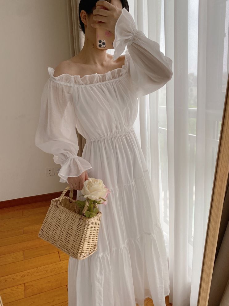 White Off-the-shoulder Neckline Vintage Dress with Flounce Hem