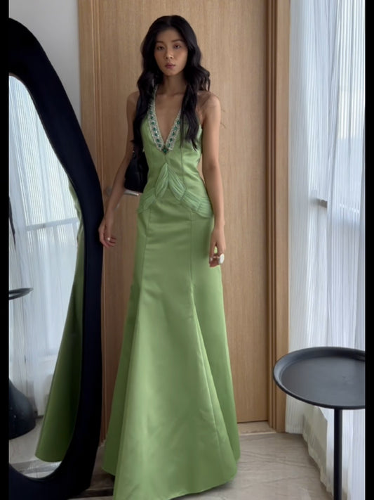 Light Green Cutout Back V-neck Vintage Mermaid Skirt Gown with Rhinestones