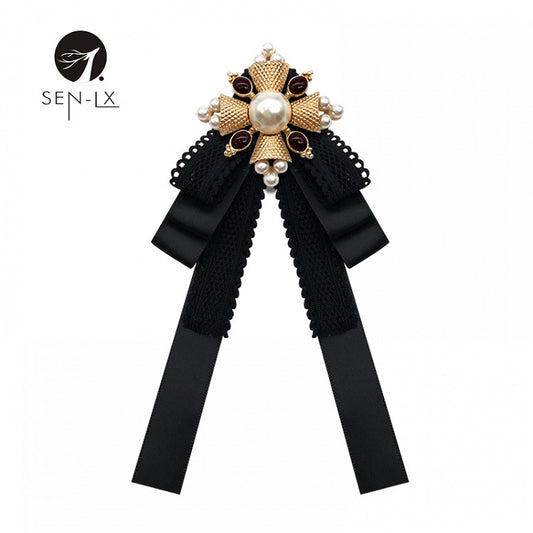 Baroque vintage Bow Brooch