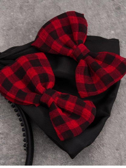 Black Bowknot With Heart Details KC