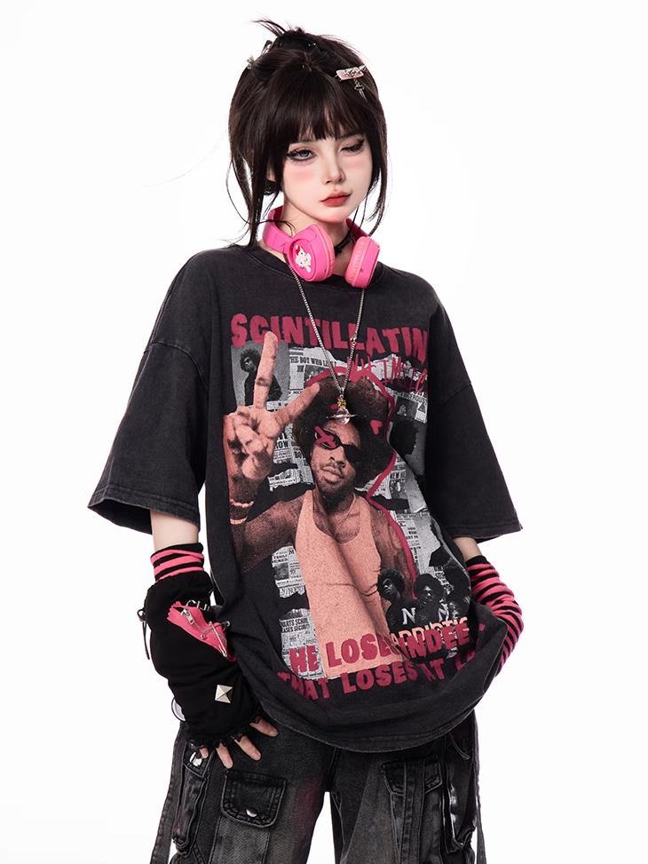 Black Round Neck Vintage Print Loose T-Shirt