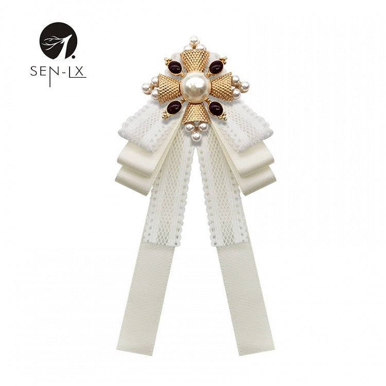 Baroque vintage Bow Brooch