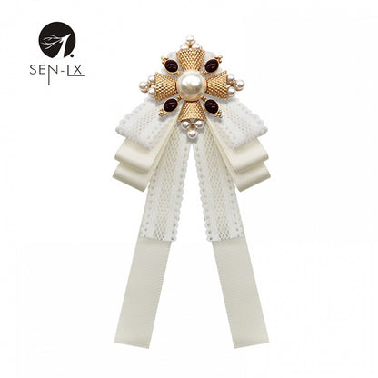 Baroque vintage Bow Brooch