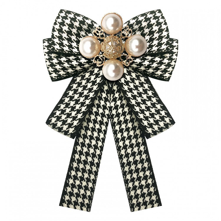 Houndstooth Bow Pearl Brooch