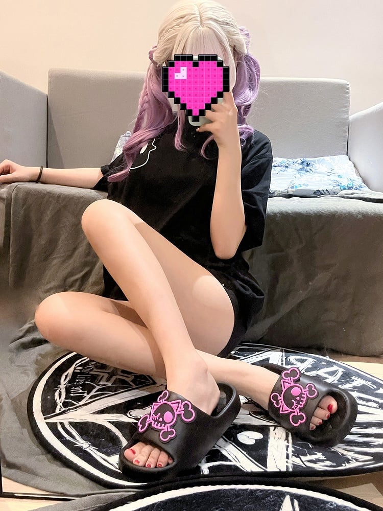 Black and Pink Gothic Skeleton Applique Summer Slippers