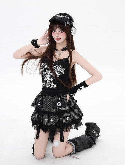 Gothic Black V-neck Bat Print Glamorous Cami Top