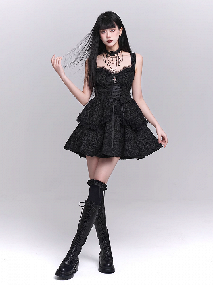 Black Sweetheart Neckline Lace-up Front Tiered Skirt Gothic Sleeveless Dress