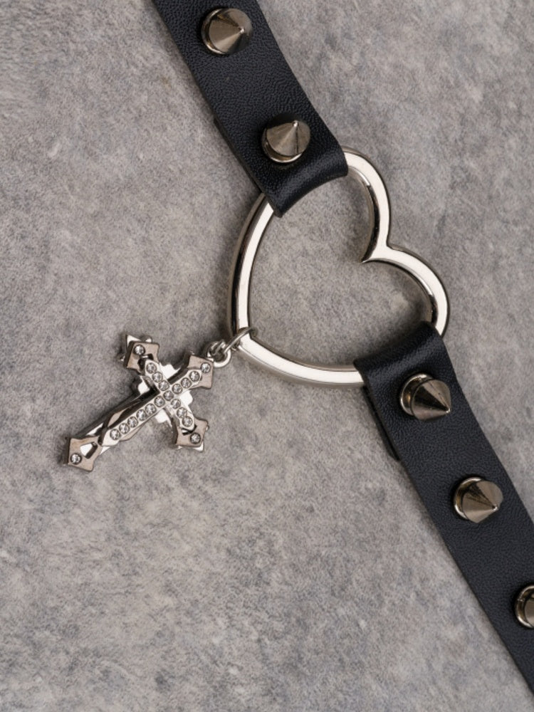 Black Gothic Cross Pendant Studs Design Heart Choker