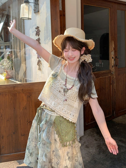 Mori Kei Light Green Round Neck Halter Neck Lace Trim T-Shirt