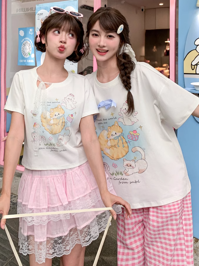 Adorable Cat Print White Round Neck T-shirt Long/Short Version