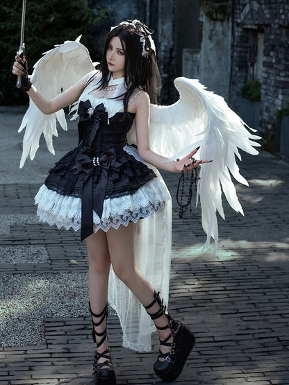 Black and White Bows Decorated Tiered Skirt Gothic Lolita Dress