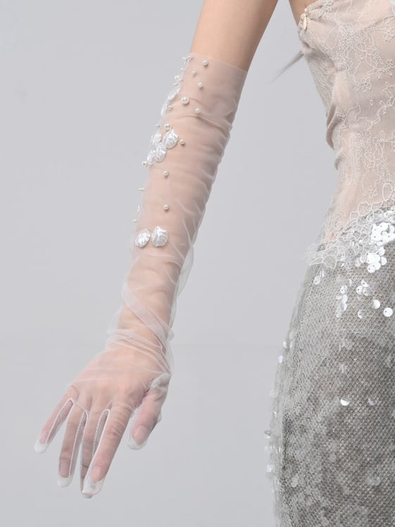 Artificial Pearls and Sea Shells Decorated White Tulle Gloves