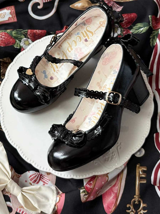 Black Heart Decorated Bow at Top Mary Janes