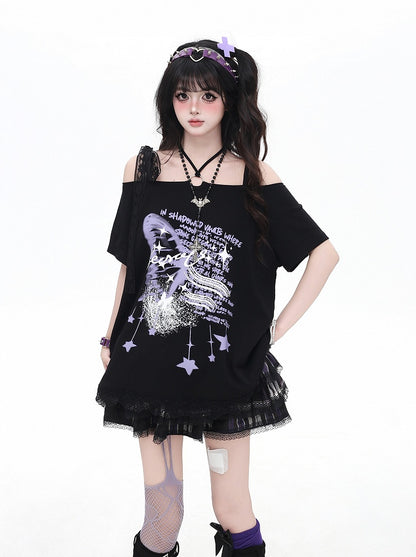 Black Off-the-shoulder Neckline Loose Graphic T-shirt