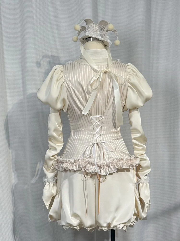 Circus Clown Vibes Ouji Lolita Outfit - Apricot Pointed Collar Shirt + Bloomer Shorts + Garters