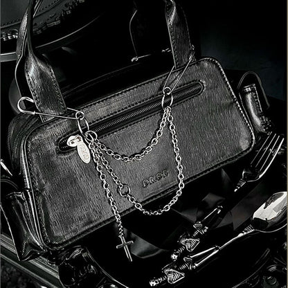 Black Heart Buckle Decorated Ita Bag