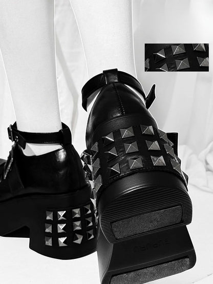 Black Punk Studs Details Crisscross Design Platform High Block Heels