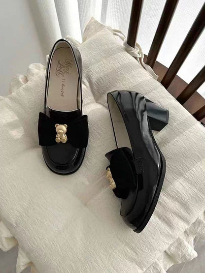 Black Bear Decorated Bow at Top Loafers