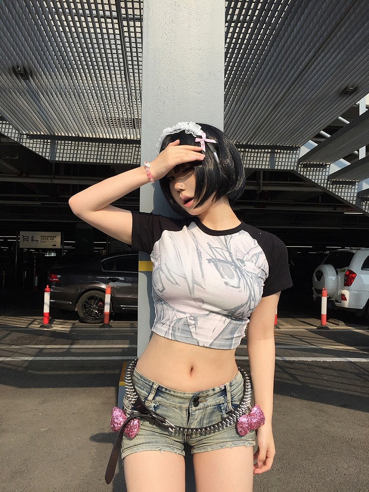 Black Colorblock Design Graphic Cropped Top