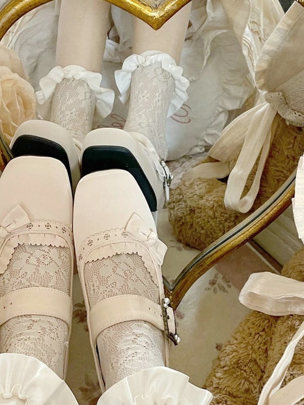 White Sophisticated Lolita Mary Janes - Low-heel/Mid-heel Design with Floral Openwork & Snap Design