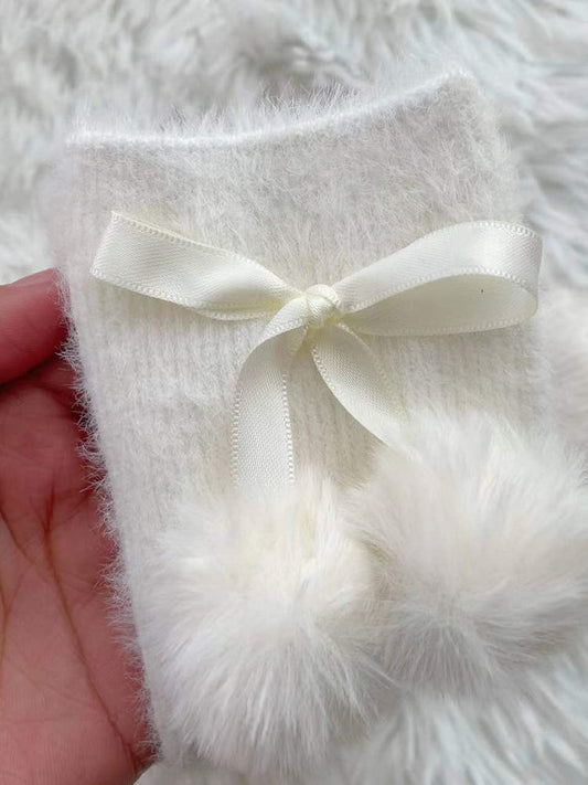 4 Colors Bow Pompons Lolita Calf/Ankle Socks