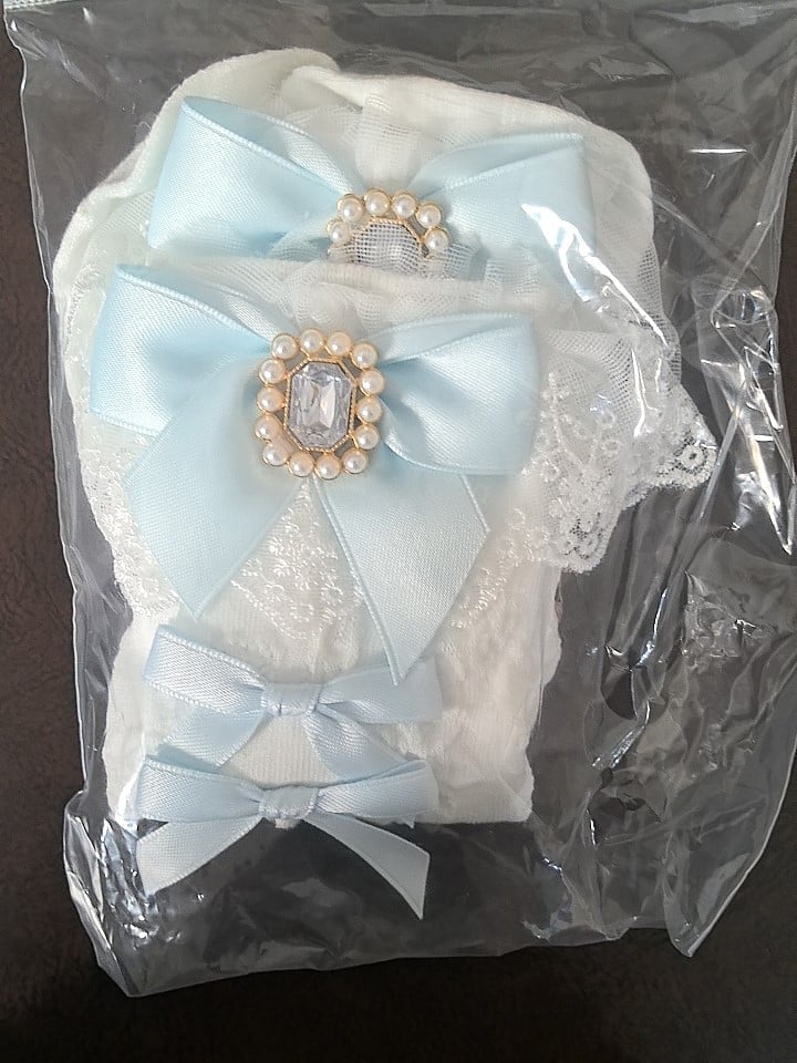 White/Black Jirai Kei Bowknot Details Rhinestone Lace Cuffs Calf Socks