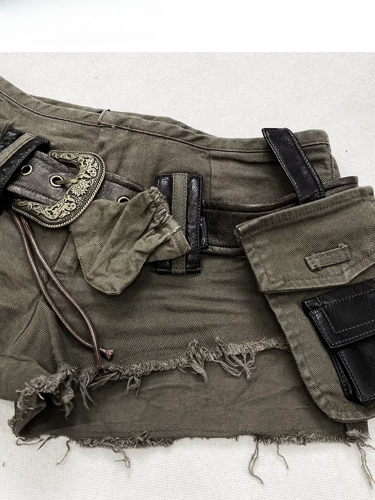 Army Green Low Waist Raw and Frayed Cuffs Shorts With Waist Belt