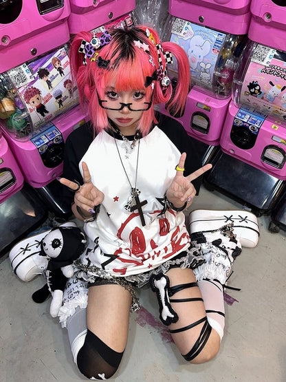 Skull and Stars Print Black and White T-shirt