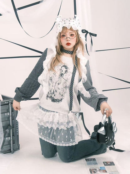 Plus Size Y2K White Anime Girl Print Top with Striped & Polka Dot Sleeve