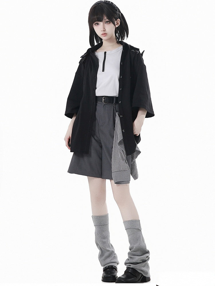 Gray Casual Shorts with Striped Accessory and Buckle Belt